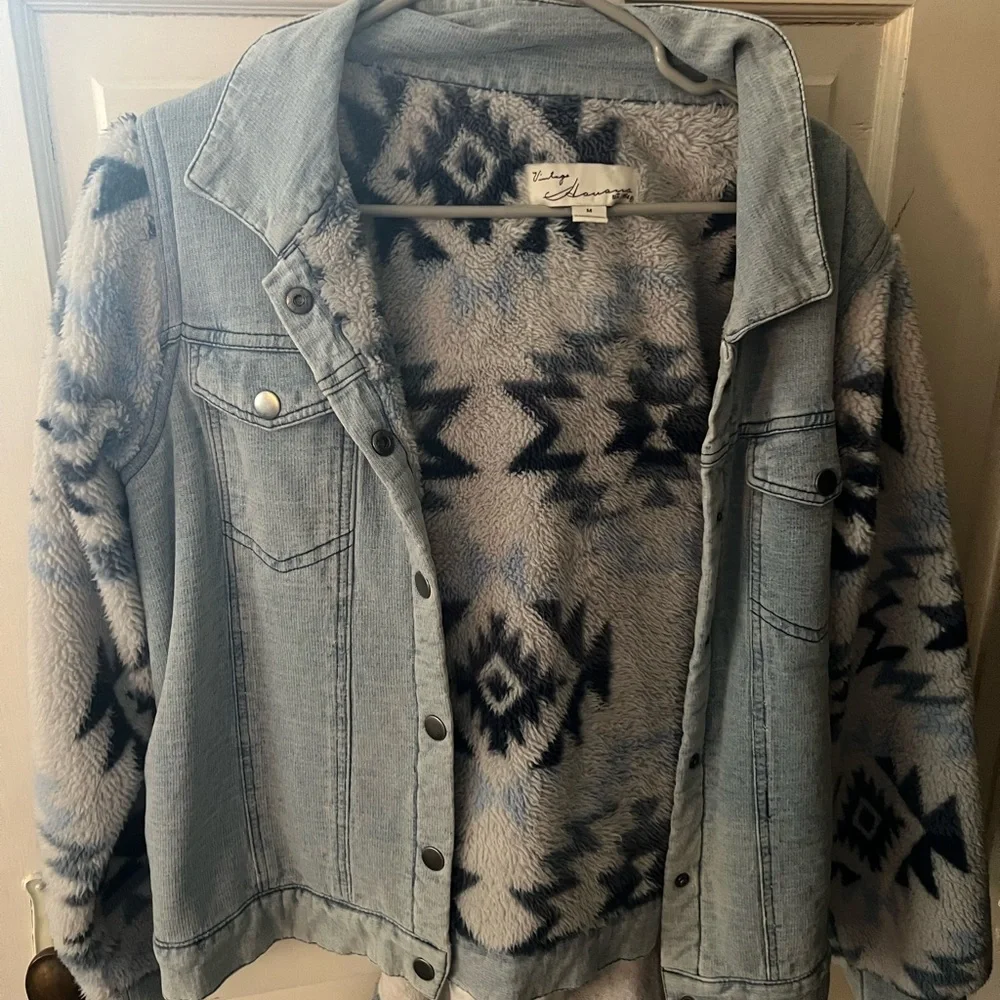 Jean Jacket - Picture 1 of 4